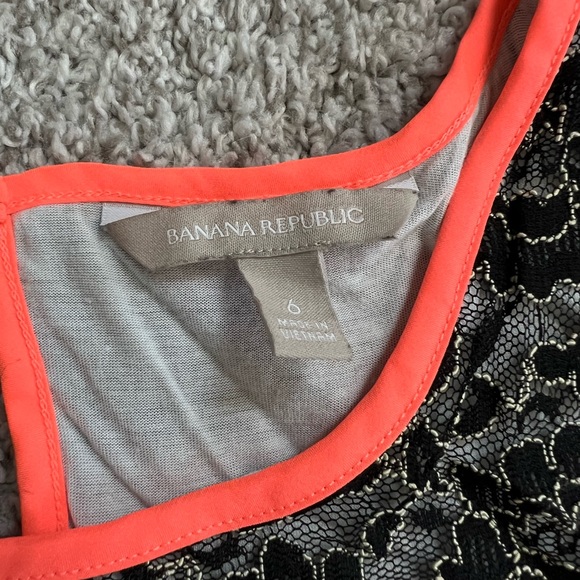 Tank top bundle - banana republic and outback red - Picture 5 of 11